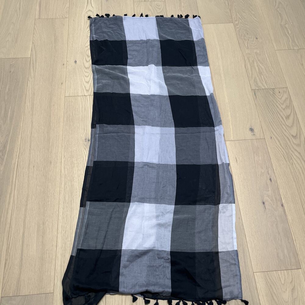 2015/2016 Black/Grey/White LULULEMON Sun to Moon Tassle Scarf - Picture 8 of 9